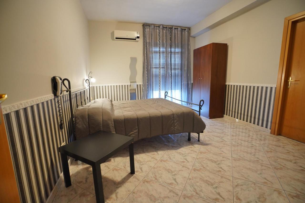Hotel Stefany Lago Patria Ngoại thất bức ảnh