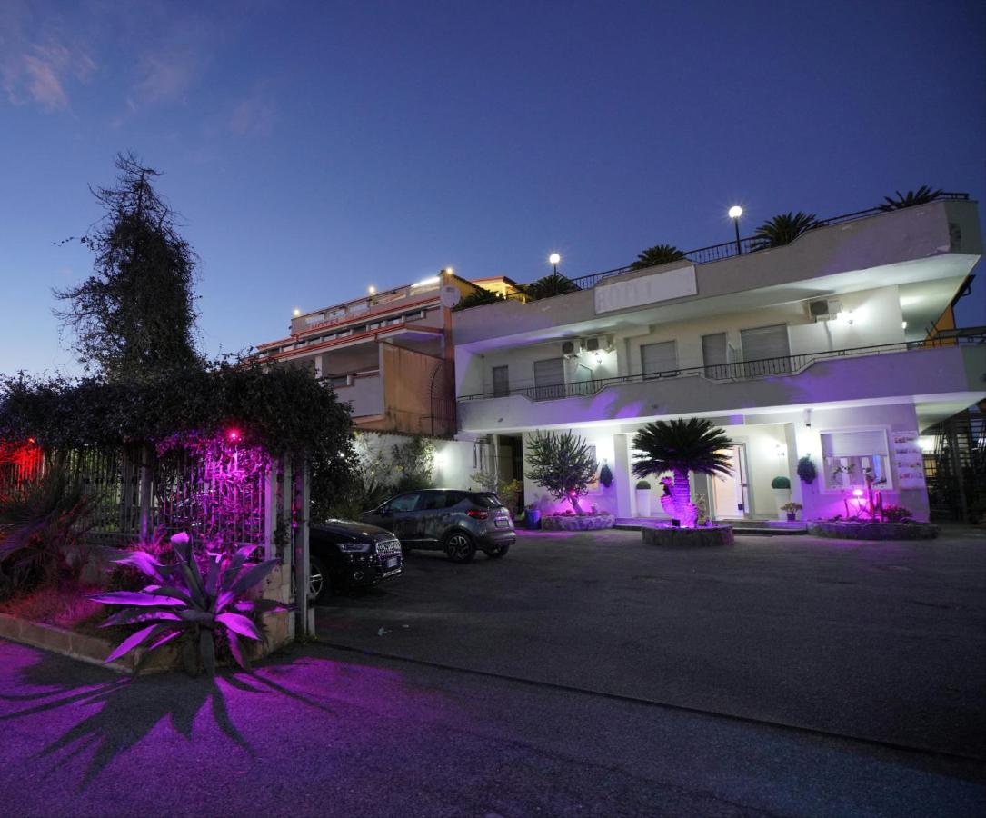 Hotel Stefany Lago Patria Ngoại thất bức ảnh