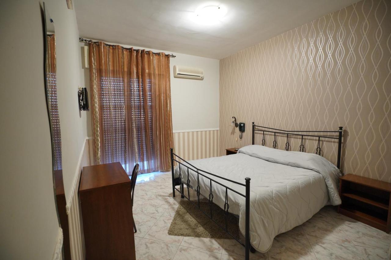 Hotel Stefany Lago Patria Ngoại thất bức ảnh